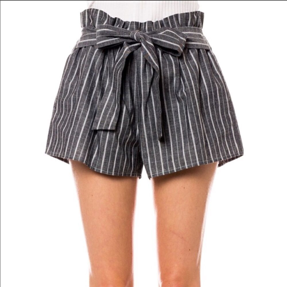 Love Tree Women’s Paperbag Waist Striped Tie Shorts High Rise Casual NWT
